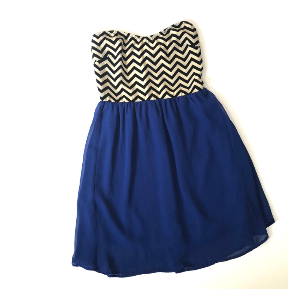 Chevron Strapless dress